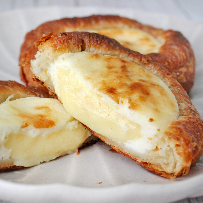 ルタオの焼き立てチーズデニッシュフロマージュデニッシュ